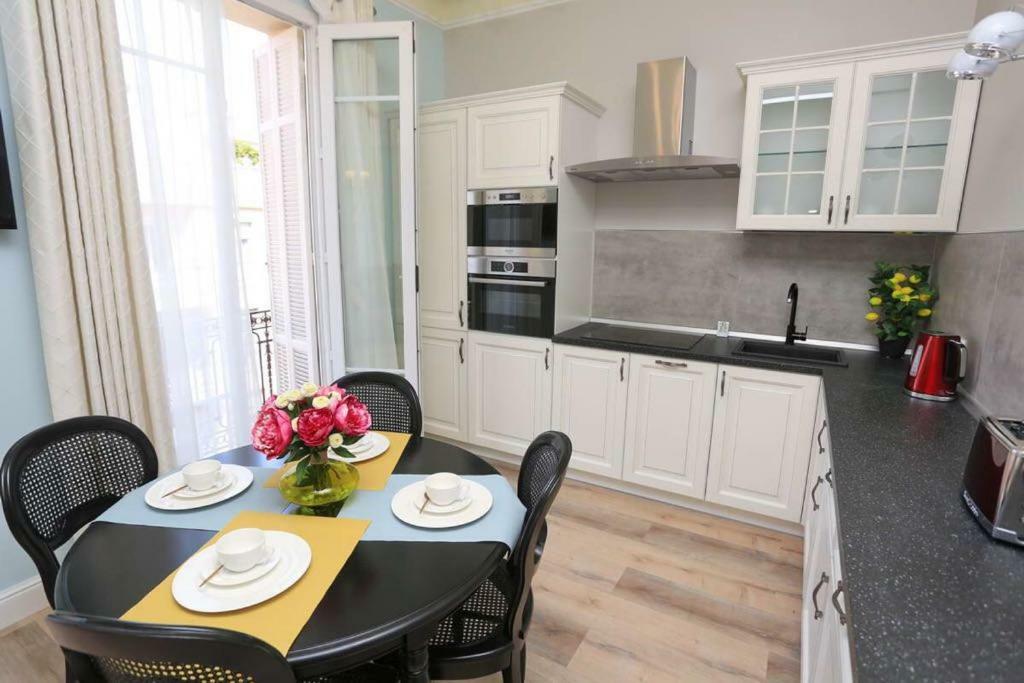 Appartamento Le Charme-35 Nizza Esterno foto
